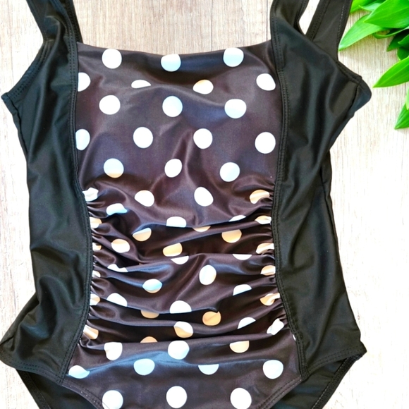 🔖Final Sale! Black & White Polka Dot One-Piece Swimsuit- Scoop Back - Picture 5 of 12